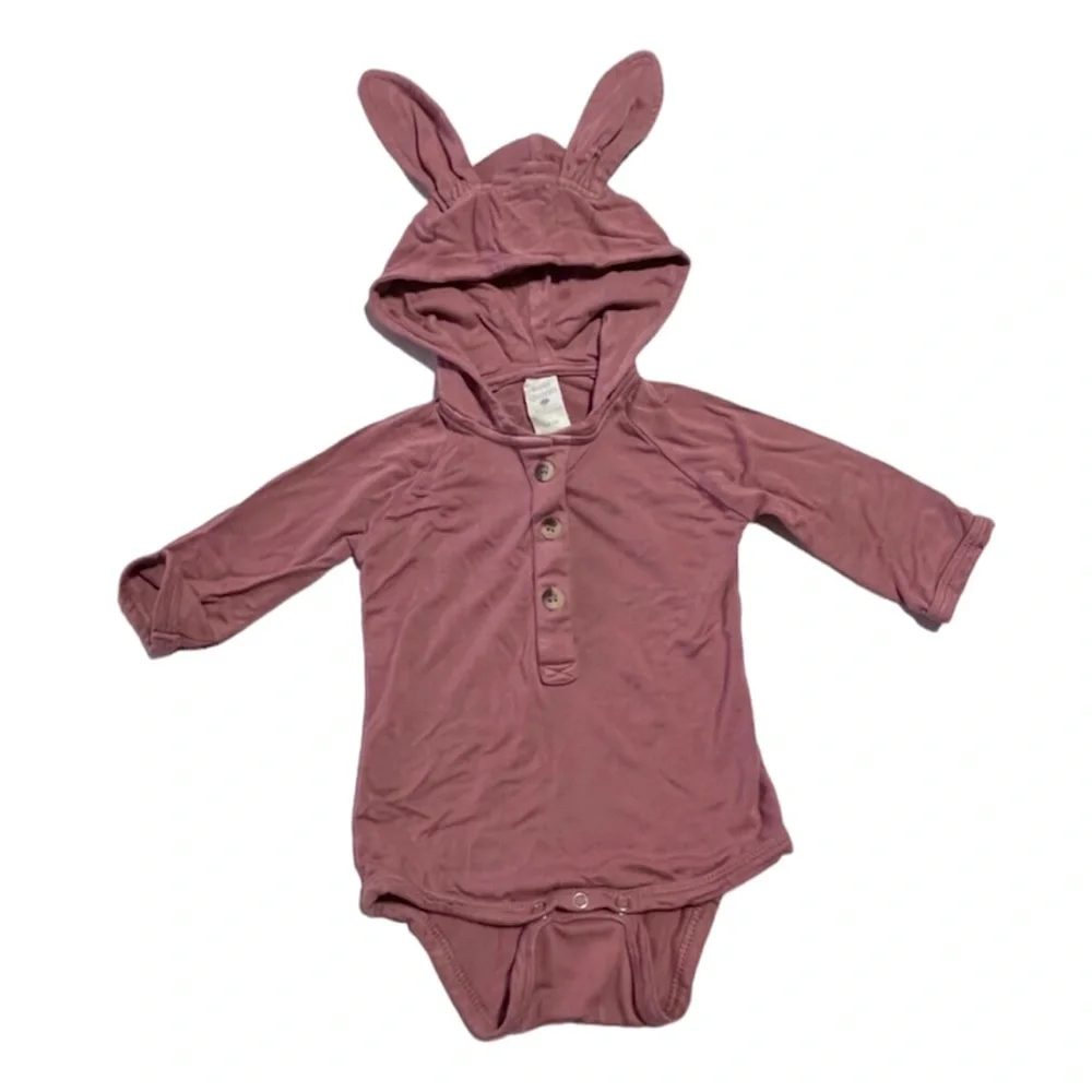 Kate Quinn HSA First Easter bamboo bunny ears bodysuit 3-6 months